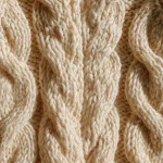 Babyjacke mit Zopfmuster