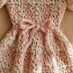 Elegantes Baby Kleid mit Schleife