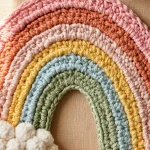 Regenbogen Mobile für das Babyzimmer häkeln